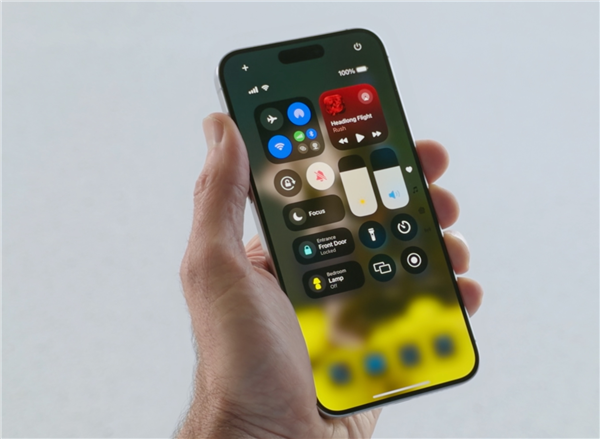 你升级吗！苹果iOS18首个Beta测试版发布：越来越像Android了