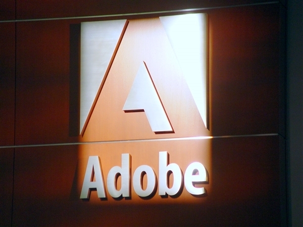 Adobe订阅计划隐藏提前终止费惹争议：设置障碍消费者难以取消订阅