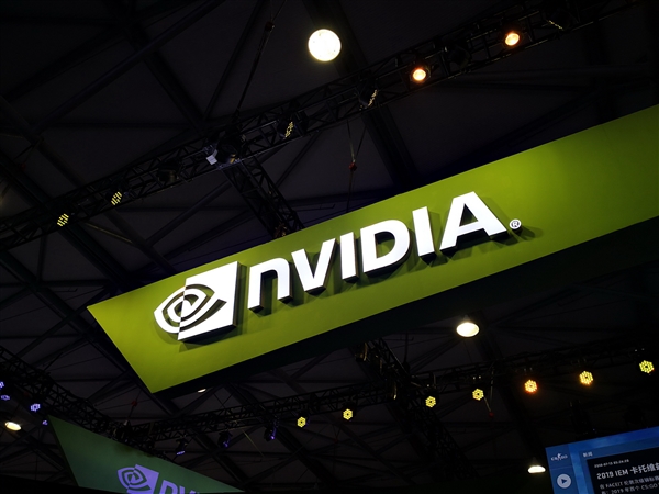 NVIDIA罕见被降级！分析师称估值堪忧、股票上涨空间有限(nvidia降价)